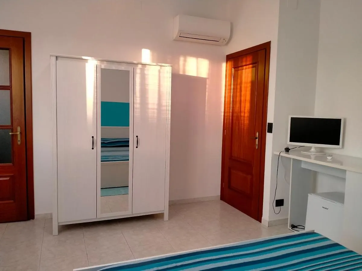 Nocleg ze śniadaniem Bed and Breakfast Mare E Sabbia Alghero